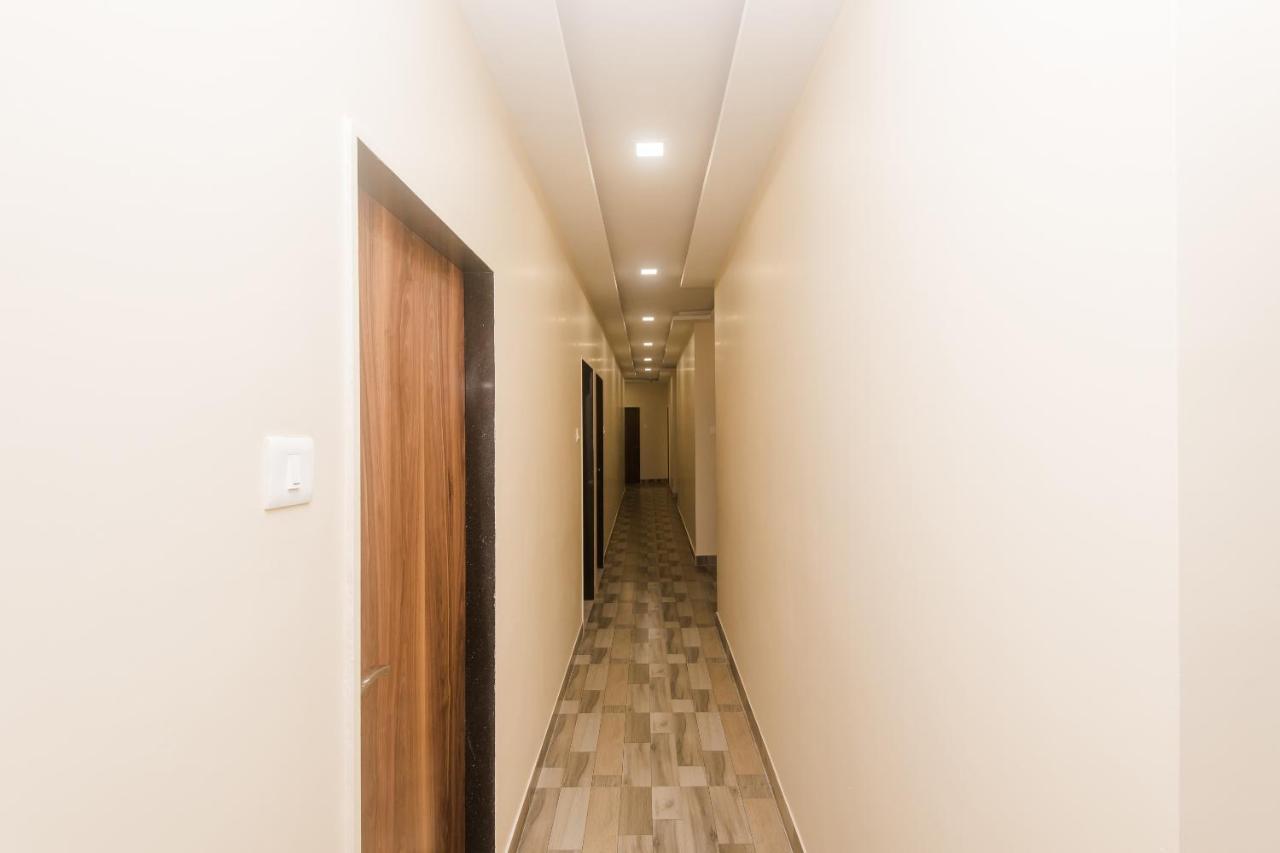 מומביי Hotel O Greenforest Near Airport Road Metro Station מראה חיצוני תמונה