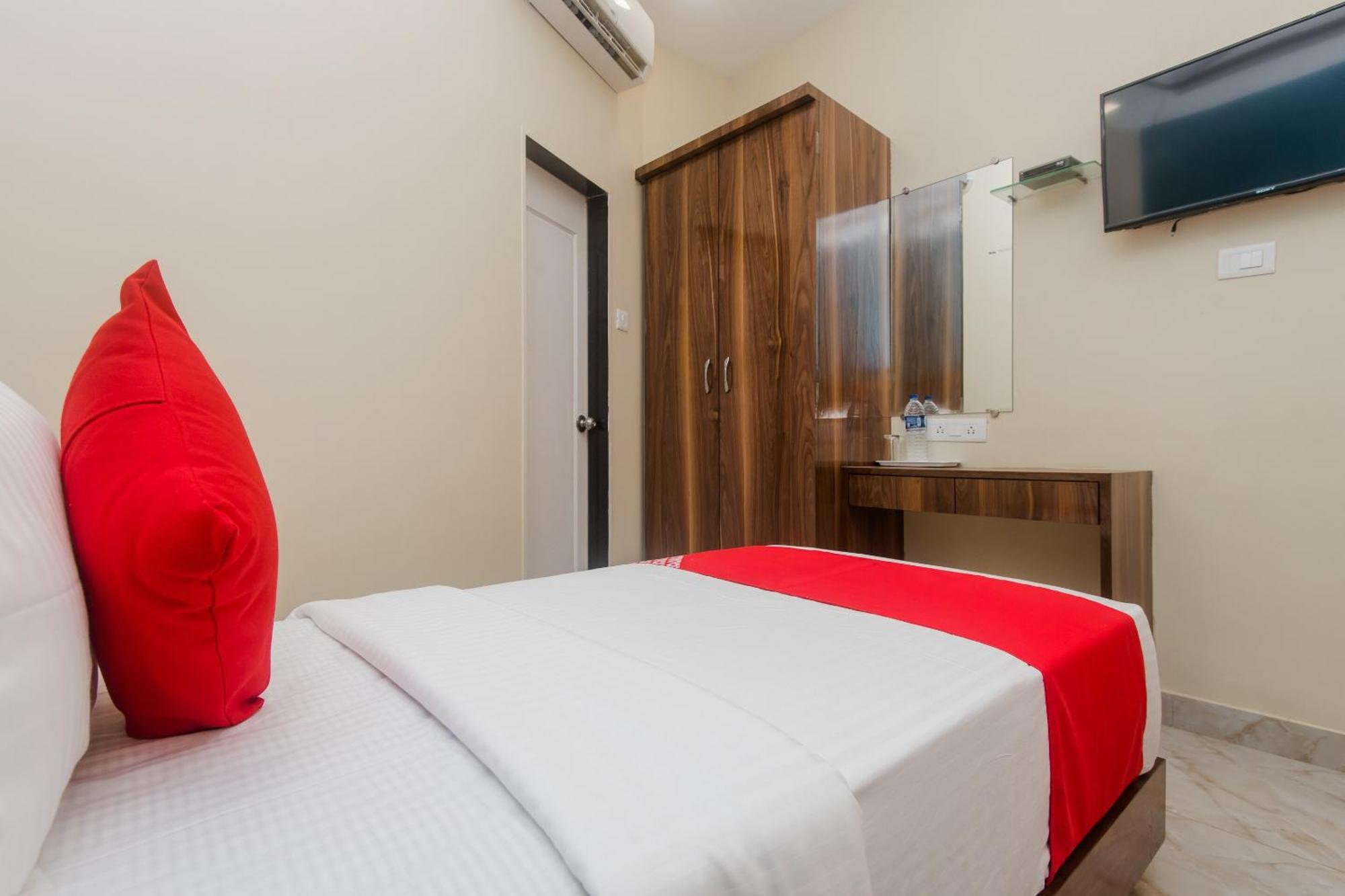 מומביי Hotel O Greenforest Near Airport Road Metro Station מראה חיצוני תמונה