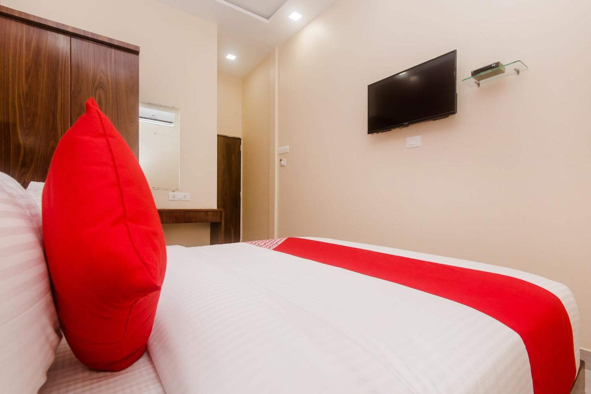 מומביי Hotel O Greenforest Near Airport Road Metro Station מראה חיצוני תמונה