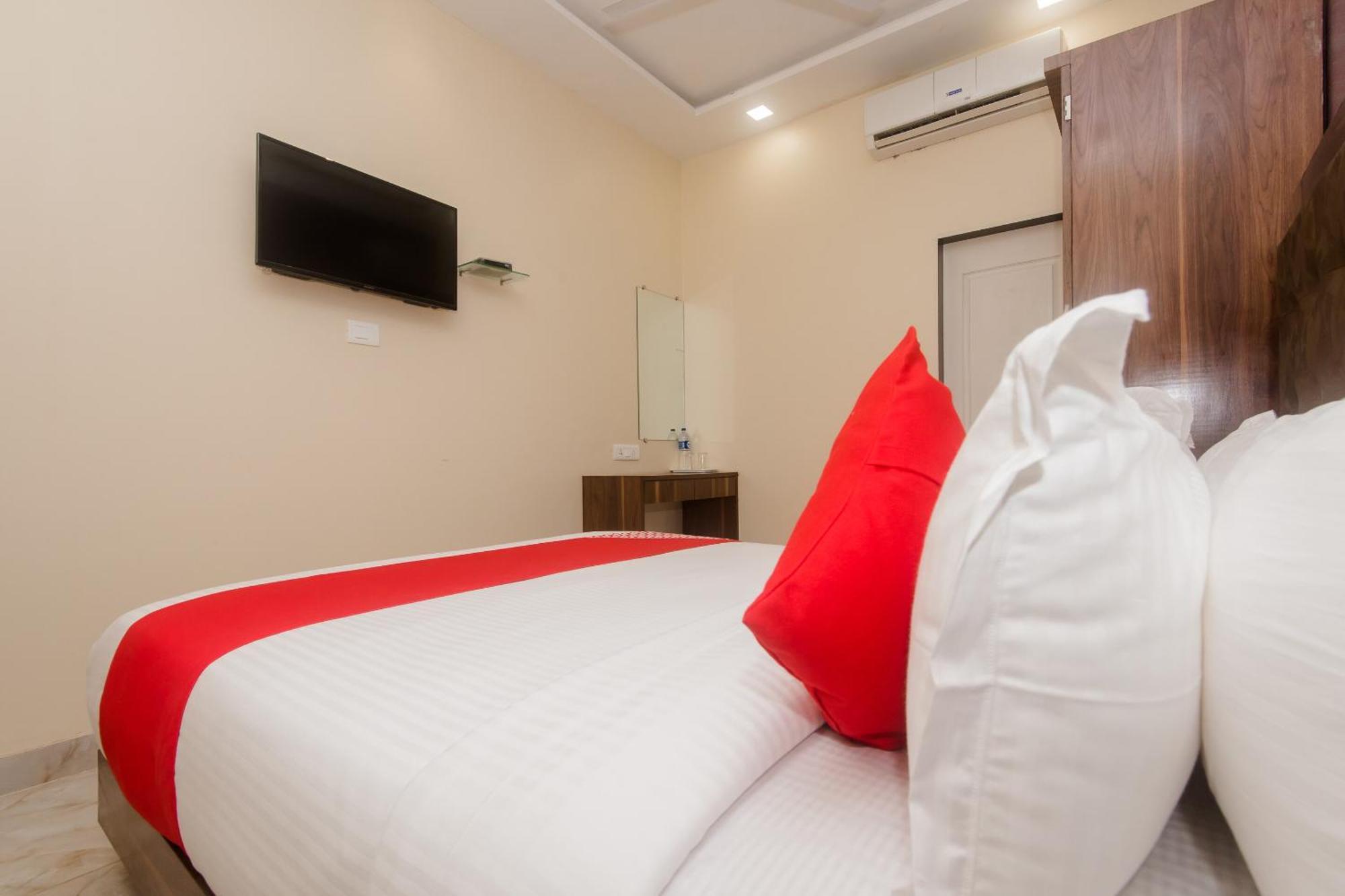 מומביי Hotel O Greenforest Near Airport Road Metro Station מראה חיצוני תמונה